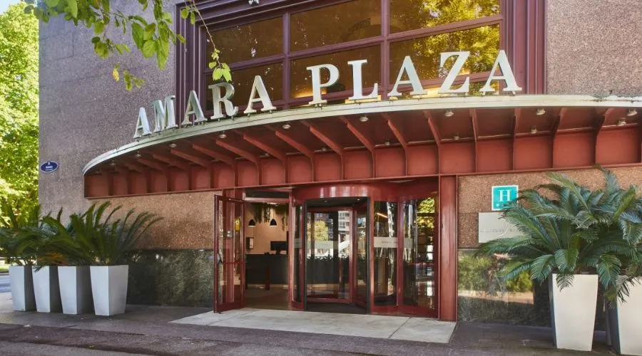 Silken Amara Plaza