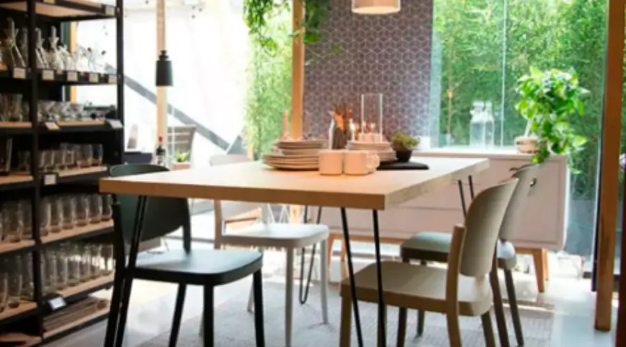 Gaia’s Yoco Dining Table