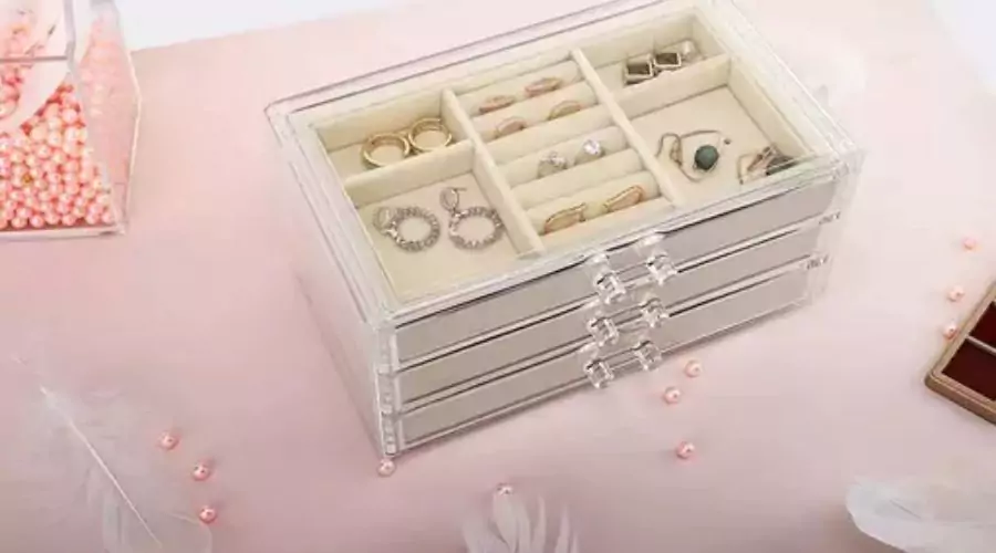 Women's jewelry box